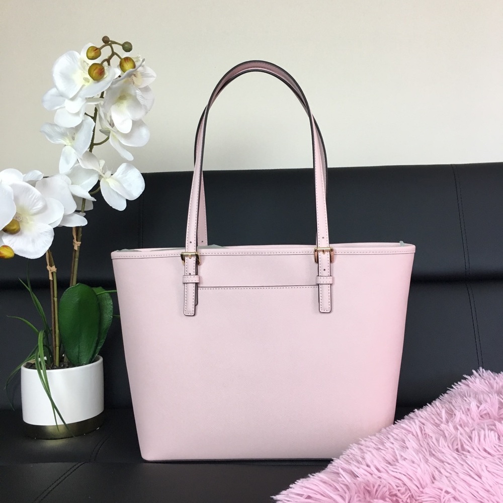 SALE Michael Kors Carryall Tote - Picture 4 of 8